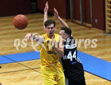 Basketball 2. Liga 2022/2023. Grunddurchgang 4. Runde.  	Woerthersee Piraten gegen  SWARCO RAIDERS Tirol.  Felix Leindecker  (Piraten), Gasper Jordan Rojko  (Tirol). Klagenfurt, am 30.10.2022.
Foto: Kuess
www.qspictures.net
---
pressefotos, pressefotografie, kuess, qs, qspictures, sport, bild, bilder, bilddatenbank