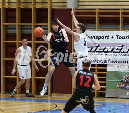 Basketball 2. Liga 2022/2023. Grunddurchgang 4. Runde.  KOS Celovec gegen  Mistelbach Mustangs.  Andi Smrtnik  (KOS),  Lukas Schrittwieser (Mistelbach Mustangs). Klagenfurt, am 29.10.2022.
Foto: Kuess
www.qspictures.net
---
pressefotos, pressefotografie, kuess, qs, qspictures, sport, bild, bilder, bilddatenbank