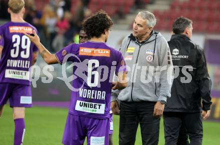 Fussball Bundesliga. SK Austria Klagenfurt gegen WSG Tirol.   Maximiliano Mereira Romero, Trainer Peter Pacult (Klagenfurt).. Klagenfurt, am 29.10.2022.
Foto: Kuess
---
pressefotos, pressefotografie, kuess, qs, qspictures, sport, bild, bilder, bilddatenbank