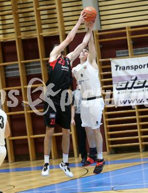 Basketball 2. Liga 2022/2023. Grunddurchgang 4. Runde.  KOS Celovec gegen  Mistelbach Mustangs.  Andrej Blazevic  (KOS),  Viktor Vasat (Mistelbach Mustangs). Klagenfurt, am 29.10.2022.
Foto: Kuess
www.qspictures.net
---
pressefotos, pressefotografie, kuess, qs, qspictures, sport, bild, bilder, bilddatenbank