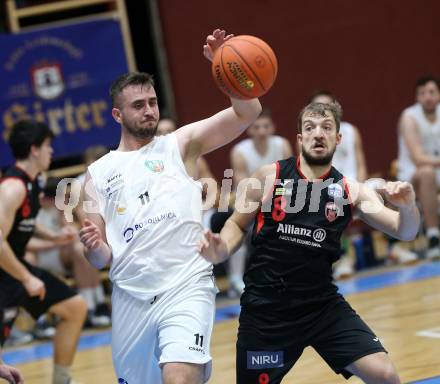 Basketball 2. Liga 2022/2023. Grunddurchgang 4. Runde.  KOS Celovec gegen  Mistelbach Mustangs.  Andi Shehu  (KOS),  Jan Kozina (Mistelbach Mustangs). Klagenfurt, am 29.10.2022.
Foto: Kuess
www.qspictures.net
---
pressefotos, pressefotografie, kuess, qs, qspictures, sport, bild, bilder, bilddatenbank