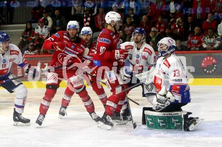 EBEL. Eishockey Bundesliga. EC KAC gegen  HC Innsbruck - Die Haie. Thomas Vallant, Rok Ticar,  (KAC),  Thomas Edward McCollum   (Innsbruck). Klagenfurt, am 1.11.2022.
Foto: Kuess
www.qspictures.net
---
pressefotos, pressefotografie, kuess, qs, qspictures, sport, bild, bilder, bilddatenbank