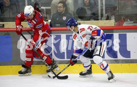 EBEL. Eishockey Bundesliga. EC KAC gegen  HC Innsbruck - Die Haie.  Nikolaus Kraus, (KAC),    Anders Krogsgaard (Innsbruck). Klagenfurt, am 1.11.2022.
Foto: Kuess
www.qspictures.net
---
pressefotos, pressefotografie, kuess, qs, qspictures, sport, bild, bilder, bilddatenbank