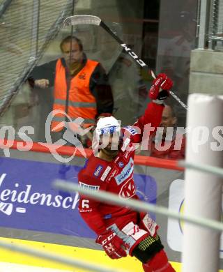 EBEL. Eishockey Bundesliga. EC KAC gegen  HC Innsbruck - Die Haie.   Torjubel Lucas Lessio (KAC). Klagenfurt, am 1.11.2022.
Foto: Kuess
www.qspictures.net
---
pressefotos, pressefotografie, kuess, qs, qspictures, sport, bild, bilder, bilddatenbank