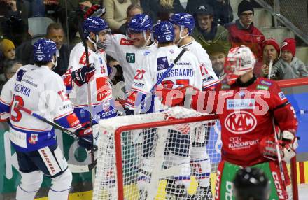 EBEL. Eishockey Bundesliga. EC KAC gegen  HC Innsbruck - Die Haie.  Torjubel Jamal Watson, Tyler Coulter, Anders Krogsgaard, Daniel Leavens, Adam Helewka (Innsbruck). Klagenfurt, am 1.11.2022.
Foto: Kuess
www.qspictures.net
---
pressefotos, pressefotografie, kuess, qs, qspictures, sport, bild, bilder, bilddatenbank