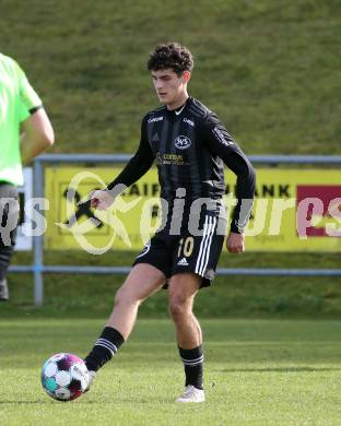 Fussball Kaerntner Liga. Koettmannsdorf gegen St. Jakob/Ros.. Manuel Thomas Guggenberger  (St. Jakob). KLagenfurt, am 5.11.2022.
Foto: Kuess

---
pressefotos, pressefotografie, kuess, qs, qspictures, sport, bild, bilder, bilddatenbank