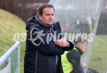 Fussball Kaerntner Liga. Koettmannsdorf gegen St. Jakob/Ros..  Trainer Alexander Suppantschitsch  (St. Jakob). Koettmannsdorf, am 5.11.2022.
Foto: Kuess

---
pressefotos, pressefotografie, kuess, qs, qspictures, sport, bild, bilder, bilddatenbank