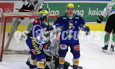 EBEL. Eishockey Bundesliga. EC VSV gegen HK SZ Olimpija Laibach.  Torjubel Chris Collins, Arturs Kulda (VSV). Villach, am 6.11.2022.
Foto: Kuess
www.qspictures.net
---
pressefotos, pressefotografie, kuess, qs, qspictures, sport, bild, bilder, bilddatenbank