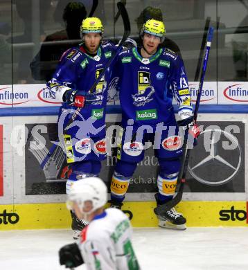 EBEL. Eishockey Bundesliga. EC VSV gegen HK SZ Olimpija.  Torjubel Robert Sabolic, Chris Collins (VSV). Villach, am 6.11.2022.
Foto: Kuess
www.qspictures.net
---
pressefotos, pressefotografie, kuess, qs, qspictures, sport, bild, bilder, bilddatenbank