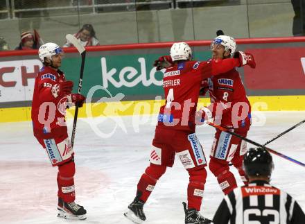 EBEL. Eishockey Bundesliga. EC KAC gegen  spusu Vienna Capitals.  Torjubel Nicholas Petersen, Kele Steffler, David Maier (KAC). Klagenfurt, am 6.11.2022.
Foto: Kuess
www.qspictures.net
---
pressefotos, pressefotografie, kuess, qs, qspictures, sport, bild, bilder, bilddatenbank