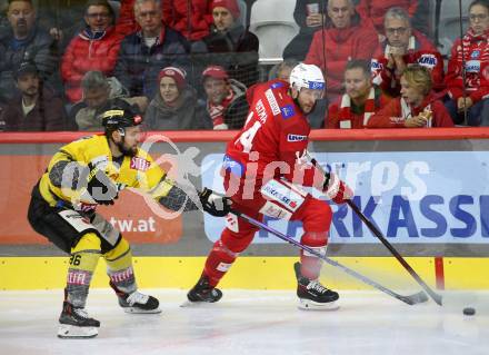 EBEL. Eishockey Bundesliga. EC KAC gegen  spusu Vienna Capitals.  Paul Postma,  (KAC),    Nikolaus Hartl (Vienna Capitals). Klagenfurt, am 6.11.2022.
Foto: Kuess
www.qspictures.net
---
pressefotos, pressefotografie, kuess, qs, qspictures, sport, bild, bilder, bilddatenbank