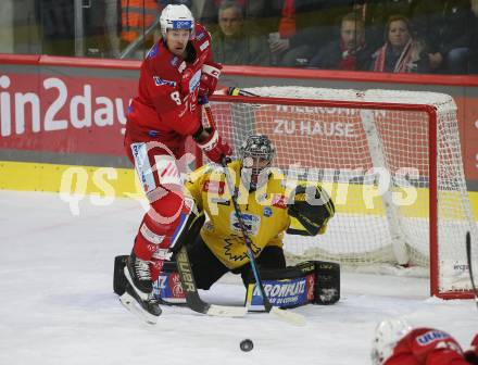 EBEL. Eishockey Bundesliga. EC KAC gegen  HC Pustertal Woelfe. Nicholas Eric Petersen,   (KAC),  Jacob Wesley Smith  (Pustertal). Klagenfurt, am 18.11.2022.
Foto: Kuess
www.qspictures.net
---
pressefotos, pressefotografie, kuess, qs, qspictures, sport, bild, bilder, bilddatenbank