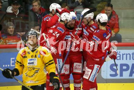 EBEL. Eishockey Bundesliga. EC KAC gegen  HC Pustertal Woelfe.  Torjubel Paul Postma, Rihards Bukarts, Steven Strong, Lukas Haudum, Luka Gomboc (KAC). Klagenfurt, am 18.11.2022.
Foto: Kuess
www.qspictures.net
---
pressefotos, pressefotografie, kuess, qs, qspictures, sport, bild, bilder, bilddatenbank