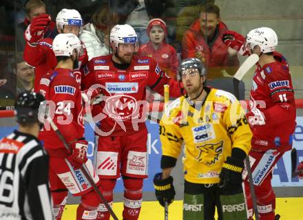 EBEL. Eishockey Bundesliga. EC KAC gegen  HC Pustertal Woelfe.  Torjubel Paul Postma, Rihards Bukarts, Steven Strong, Lukas Haudum (KAC). Klagenfurt, am 18.11.2022.
Foto: Kuess
www.qspictures.net
---
pressefotos, pressefotografie, kuess, qs, qspictures, sport, bild, bilder, bilddatenbank