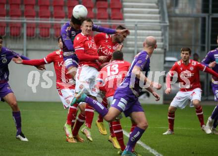 Fussball Woertherseecup. SK Austria Klagenfurt gegen GAK. Michael Blauensteiner, (Austria Klagenfurt),    Benjamin Rosenberger (GAK). Klagenfurt, am 19.11.2022.
Foto: Kuess
---
pressefotos, pressefotografie, kuess, qs, qspictures, sport, bild, bilder, bilddatenbank