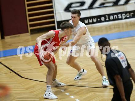 Basketball 2. Liga 2022/2023. Grunddurchgang 7. Runde.  KOS Celovec gegen  Upper Austrian Ballers.  Andi Smrtnik  (KOS), Dejan Kovacevic  (Austrian Ballers). Klagenfurt, am 20.11.2022.
Foto: Kuess
www.qspictures.net
---
pressefotos, pressefotografie, kuess, qs, qspictures, sport, bild, bilder, bilddatenbank