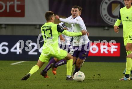 Fussball Woertherseecup. SK Austria Klagenfurt gegen 1860 Muenchen.  Andrew Irving, (Austria Klagenfurt),  Alexander Freitag   (1860 Muenchen). Klagenfurt, 20.11.2022.
Foto: Kuess
---
pressefotos, pressefotografie, kuess, qs, qspictures, sport, bild, bilder, bilddatenbank