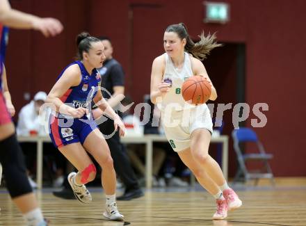 Basketball Damen Superliga. Grunddurchgang 7. Runde. KOS Celovec Damen gegen UBSC-DBBC Graz.  Alina Seher (KOS), Elisabeth Dudau  (Graz). Klagenfurt, 20.11.2022.
Foto: Kuess
---
pressefotos, pressefotografie, kuess, qs, qspictures, sport, bild, bilder, bilddatenbank