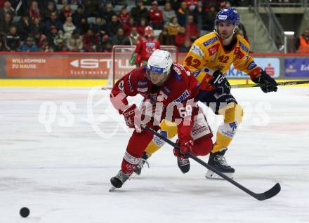 EBEL. Eishockey Bundesliga. EC KAC gegen  Asiago Hockey. Luka Gomboc,   (KAC),   Mark Douglas Simpson (Asiago Hockey). Klagenfurt, am 27.11.2022.
Foto: Kuess
www.qspictures.net
---
pressefotos, pressefotografie, kuess, qs, qspictures, sport, bild, bilder, bilddatenbank