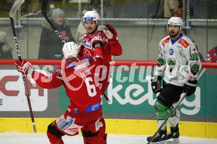 EBEL. Eishockey Bundesliga. EC KAC gegen  HK Olimpija.  Torjubel Matthew Fraser, Lucas Lessio  (KAC). Klagenfurt, am 4.12.2022.
Foto: Kuess
www.qspictures.net
---
pressefotos, pressefotografie, kuess, qs, qspictures, sport, bild, bilder, bilddatenbank