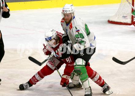 EBEL. Eishockey Bundesliga. EC KAC gegen  HK Olimpija. Finn Van Ee,  (KAC),  Miha Zajc   (Laibach). Klagenfurt, am 4.12.2022.
Foto: Kuess
www.qspictures.net
---
pressefotos, pressefotografie, kuess, qs, qspictures, sport, bild, bilder, bilddatenbank