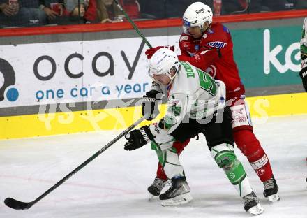 EBEL. Eishockey Bundesliga. EC KAC gegen  HK Olimpija.  Kele Steffler, (KAC),   Christopher Dodero  (Laibach). Klagenfurt, am 4.12.2022.
Foto: Kuess
www.qspictures.net
---
pressefotos, pressefotografie, kuess, qs, qspictures, sport, bild, bilder, bilddatenbank