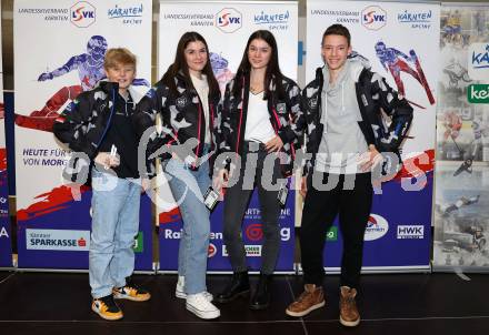 Schi Alpin. Schi Nordisch. Biathlon. Einkleidung Landesschiverband.   Janik Andreycic (Schi Alpin), Fiona Pinter (Langlauf), Chiara Pinter (Langlauf), Elias Jaeger (Biathlon). Klagenfurt, am 3.12.2022.
Foto: Kuess

---
pressefotos, pressefotografie, kuess, qs, qspictures, sport, bild, bilder, bilddatenbank