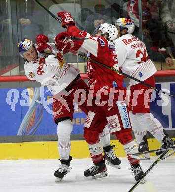 EBEL. Eishockey Bundesliga. EC KAC gegen  Salzburg.  Finn Van Ee,  (KAC),  Mario Huber  (Salzburg). Klagenfurt, am 9.12.2022.
Foto: Kuess
www.qspictures.net
---
pressefotos, pressefotografie, kuess, qs, qspictures, sport, bild, bilder, bilddatenbank