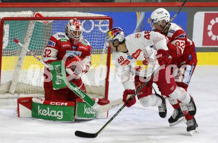 EBEL. Eishockey Bundesliga. EC KAC gegen  Salzburg.  Sebastian Dahm, Clemens Unterweger,  (KAC),  Lucas Thaler  (Salzburg). Klagenfurt, am 9.12.2022.
Foto: Kuess
www.qspictures.net
---
pressefotos, pressefotografie, kuess, qs, qspictures, sport, bild, bilder, bilddatenbank