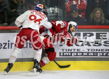 EBEL. Eishockey Bundesliga. EC KAC gegen  Salzburg.  Manuel Ganahl, (KAC),  Mario HUber   (Salzburg). Klagenfurt, am 9.12.2022.
Foto: Kuess
www.qspictures.net
---
pressefotos, pressefotografie, kuess, qs, qspictures, sport, bild, bilder, bilddatenbank