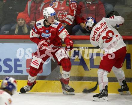 EBEL. Eishockey Bundesliga. EC KAC gegen  Salzburg. Tobias Sablattnig,  (KAC),   Chay Genoway  (Salzburg). Klagenfurt, am 9.12.2022.
Foto: Kuess
www.qspictures.net
---
pressefotos, pressefotografie, kuess, qs, qspictures, sport, bild, bilder, bilddatenbank