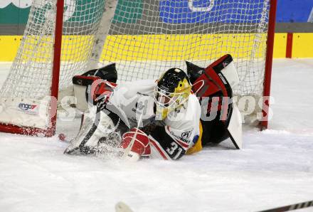 EBEL. Eishockey Bundesliga. EC KAC gegen  Pioneers Vorarlberg. David Madlener  (Vorarlberg). Klagenfurt, am 11.12.2022.
Foto: Kuess
www.qspictures.net
---
pressefotos, pressefotografie, kuess, qs, qspictures, sport, bild, bilder, bilddatenbank