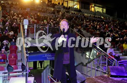 Fussballl Bundesliga. SK Austria Klagenfurt. Kaernten singt Weihnachtslieder.   Oliver Haidt.. Klagenfurt, am 11.12.2022.
Foto:Kuess

---
pressefotos, pressefotografie, kuess, qs, qspictures, sport, bild, bilder, bilddatenbank