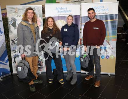 Kaernten Sport. Sportlermeeting. Vertragsunterzeichnung.   Philipp Mischkulnig (Freeride Mountainbike), Lea Bostjancic (Leichtathletik),Hannah Ladinig (Leichtathletik), Gernot Bruckmann (Modelllflug) : Klagenfurt, am 16.12.2022.
Foto: Kuess

---
pressefotos, pressefotografie, kuess, qs, qspictures, sport, bild, bilder, bilddatenbank