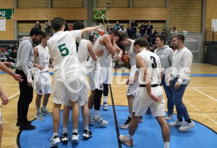 Basketball 2. Liga 2022/2023. Grunddurchgang 11. Runde.  KOS Celovec gegen  Vienna United.   Jubel (KOS). Klagenfurt, am 17.12.2022.
Foto: Kuess
www.qspictures.net
---
pressefotos, pressefotografie, kuess, qs, qspictures, sport, bild, bilder, bilddatenbank