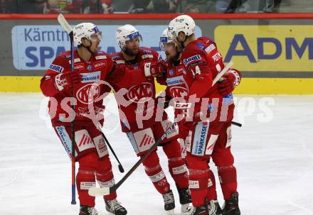 EBEL. Eishockey Bundesliga. EC KAC gegen  HC Pustertal. Torjubel Nicholas Eric petersen, Rok Ticar, Rihards Bukarts, Paul Postma  (KAC). Klagenfurt, am 18.12.2022.
Foto: Kuess
www.qspictures.net
---
pressefotos, pressefotografie, kuess, qs, qspictures, sport, bild, bilder, bilddatenbank