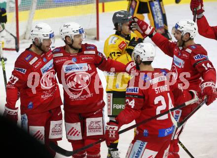 EBEL. Eishockey Bundesliga. EC KAC gegen  HC Pustertal.  Torjubel Thomas Hundertpfund, Matthew Fraser, Steven Strong, Paul Postma,  (KAC). Klagenfurt, am 18.12.2022.
Foto: Kuess
www.qspictures.net
---
pressefotos, pressefotografie, kuess, qs, qspictures, sport, bild, bilder, bilddatenbank