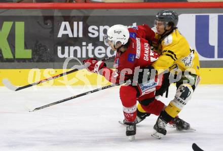 EBEL. Eishockey Bundesliga. EC KAC gegen  HC Pustertal. Manuel Ganahl,  (KAC),    Wyatt Dale Ege  (Pustertal). Klagenfurt, am 18.12.2022.
Foto: Kuess
www.qspictures.net
---
pressefotos, pressefotografie, kuess, qs, qspictures, sport, bild, bilder, bilddatenbank