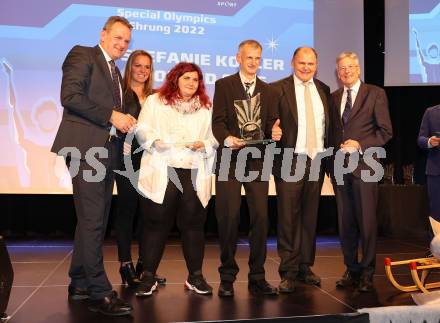 Nacht des Sports. Sportgala. Sportler des Jahres 2022.     Dieter Moertl, Birgit Morelli, Stefanie Kogler, Roland Slug, Landeshauptmann Peter Kaiser . Velden, am 21.12.2022.
Foto: Kuess
www.qspictures.net


---
pressefotos, pressefotografie, kuess, qs, qspictures, sport, bild, bilder, bilddatenbank