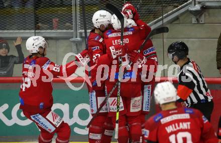 EBEL. Eishockey Bundesliga. EC KAC gegen  Moser Medical Graz99ers.  Torjubel Matthew Fraser,, Lucas Lessio, Fabian Hochegger, Thomas Hundertpfund, Thomas Vallant (KAC). Klagenfurt, am 23.12.2022.
Foto: Kuess
www.qspictures.net
---
pressefotos, pressefotografie, kuess, qs, qspictures, sport, bild, bilder, bilddatenbank