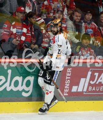 EBEL. Eishockey Bundesliga. EC KAC gegen  Steinbach Black Wings Linz. Torjubel Shawn St-Amant  (Linz). Klagenfurt, am 30.12.2022.
Foto: Kuess
www.qspictures.net
---
pressefotos, pressefotografie, kuess, qs, qspictures, sport, bild, bilder, bilddatenbank