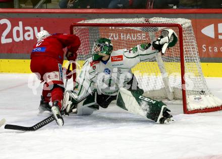 EBEL. Eishockey Bundesliga. EC KAC gegen  HK SZ Olimpija Ljubljana. Lucas Lessio,  (KAC),    Anthony Morrone  (Ljubljana). Klagenfurt, am 3.1.2023.
Foto: Kuess
www.qspictures.net
---
pressefotos, pressefotografie, kuess, qs, qspictures, sport, bild, bilder, bilddatenbank