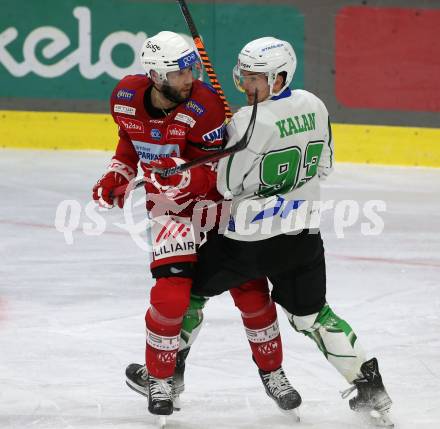 EBEL. Eishockey Bundesliga. EC KAC gegen  HK SZ Olimpija Ljubljana.  Rok Ticar, (KAC),    Luka Kalan (Ljubljana). Klagenfurt, am 3.1.2023.
Foto: Kuess
www.qspictures.net
---
pressefotos, pressefotografie, kuess, qs, qspictures, sport, bild, bilder, bilddatenbank