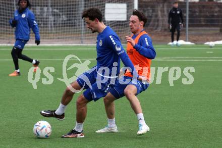 Fussball Bundesliga. Training SK Austria Klagenfurt.   Vesel Demaku, Simon Straudi . Klagenfurt, am 4.1.2023.
Foto: Kuess


---
pressefotos, pressefotografie, kuess, qs, qspictures, sport, bild, bilder, bilddatenbank