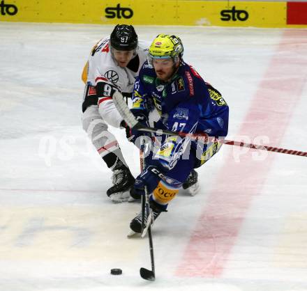 EBEL. Eishockey Bundesliga. EC VSV gegen BEMER Pioneers Vorarlberg.   Simon Despres,   (VSV),  Luka Maver  (Vorarlberg). Villach, am 8.1.2023
Foto: Kuess
www.qspictures.net
---
pressefotos, pressefotografie, kuess, qs, qspictures, sport, bild, bilder, bilddatenbank