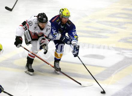 EBEL. Eishockey Bundesliga. EC VSV gegen BEMER Pioneers Vorarlberg.   Robert Sabolic,  (VSV),  Guus Van Nes   (Vorarlberg). Villach, am 8.1.2023
Foto: Kuess
www.qspictures.net
---
pressefotos, pressefotografie, kuess, qs, qspictures, sport, bild, bilder, bilddatenbank