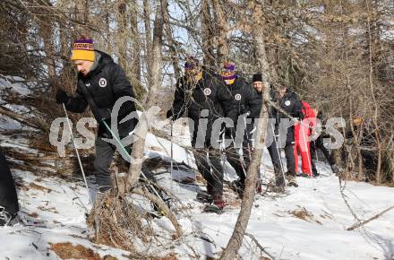 Fussball Bundesliga. Team Building Austria Klagenfurt.  Sinan Karweina .  Bad Kleinkirchheim, am 11.1.2023.
Foto: Kuess


---
pressefotos, pressefotografie, kuess, qs, qspictures, sport, bild, bilder, bilddatenbank