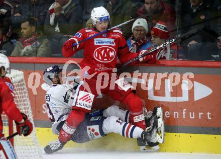 EBEL. Eishockey Bundesliga. EC KAC gegen  Hydro Fehervar AV 19.   Clemens Unterweger, (KAC),  Kristof Nemeth   (Fehervar). Klagenfurt, am 17.1.2023.
Foto: Kuess
www.qspictures.net
---
pressefotos, pressefotografie, kuess, qs, qspictures, sport, bild, bilder, bilddatenbank