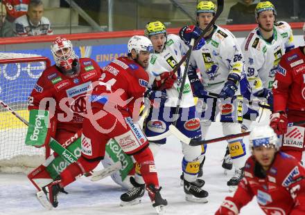 EBEL. Eishockey Bundesliga. EC KAC gegen VSV.   Sebastian Dahm, Steven Strong, (KAC),     Benjamin Lanzinger  (VSV). Klagenfurt, am 29.1.2023.
Foto: Kuess
www.qspictures.net
---
pressefotos, pressefotografie, kuess, qs, qspictures, sport, bild, bilder, bilddatenbank