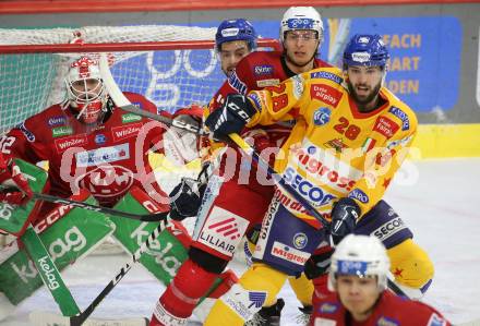 EBEL. Eishockey Bundesliga. EC KAC gegen Asiago Hockey.   David Maier, Sebastian Dahm,  (KAC),  Luke Moncada   (Asiago). Klagenfurt, am 5.2.2023.
Foto: Kuess
www.qspictures.net
---
pressefotos, pressefotografie, kuess, qs, qspictures, sport, bild, bilder, bilddatenbank